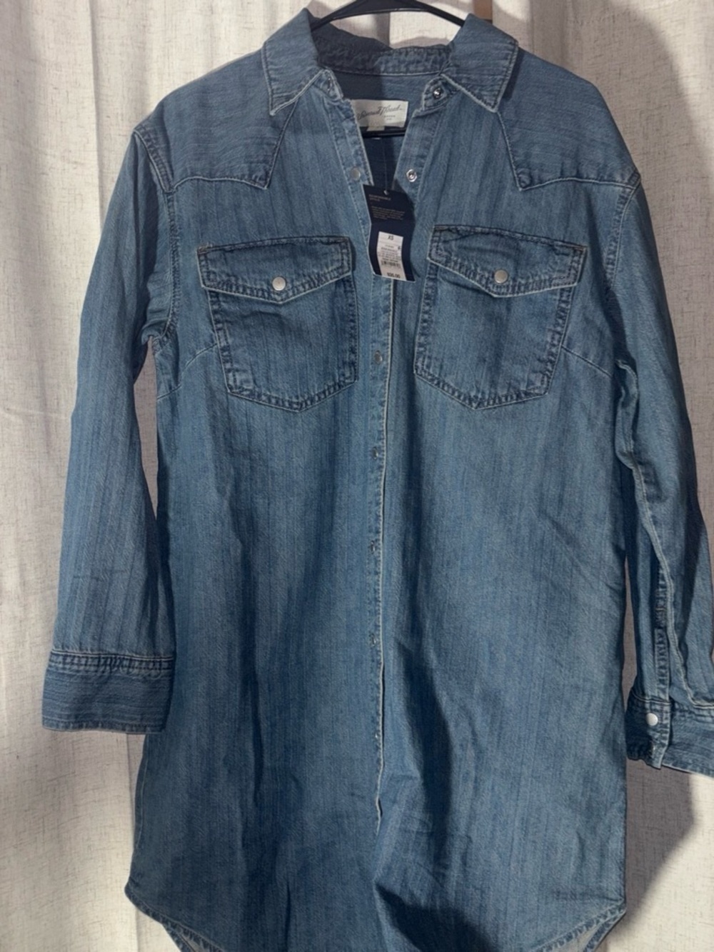 Universal Thread Women's Light Blue Denim Jacket Shirt